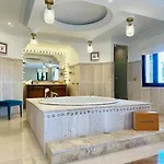 Premium By Better Bookings * מארבלה
