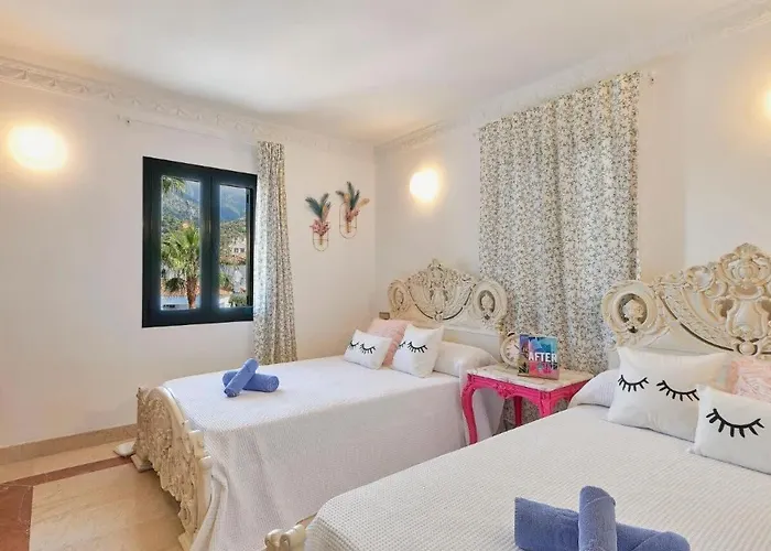 Premium By Better Bookings * Marbella