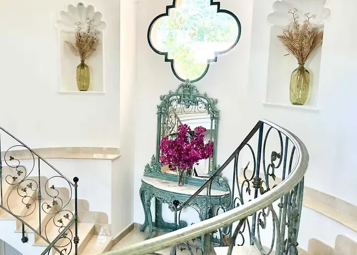 Premium By Better Bookings 別荘