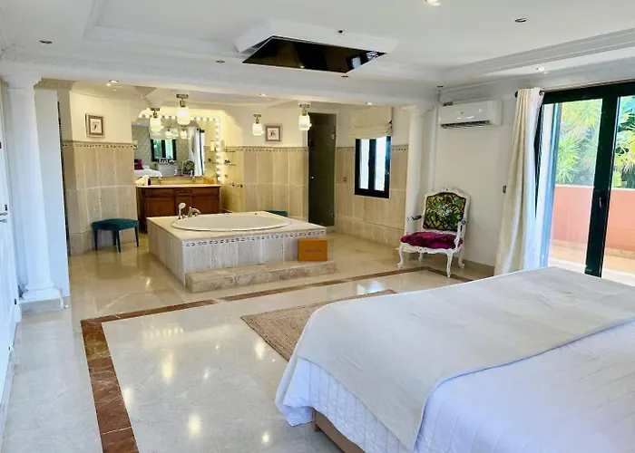 Premium By Better Bookings Marbella