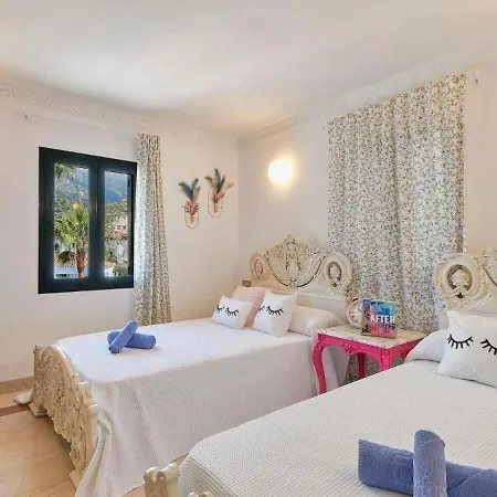 Premium By Better Bookings * Marbella